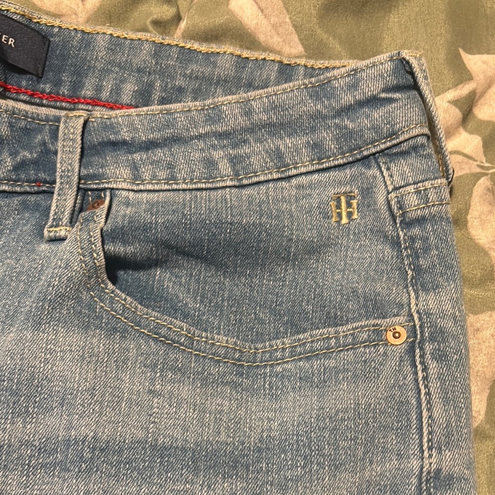 Tommy Hilfiger Light Blue Denim Shorts - Picture 5 of 8